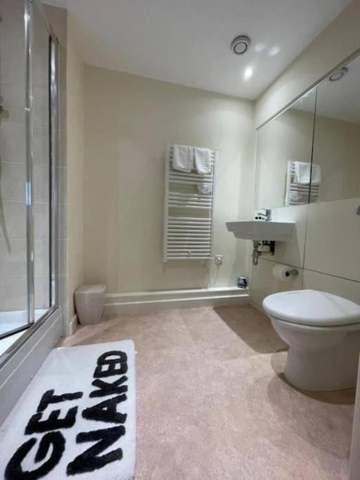 Paramount City Living 105 Swindon Extérieur photo